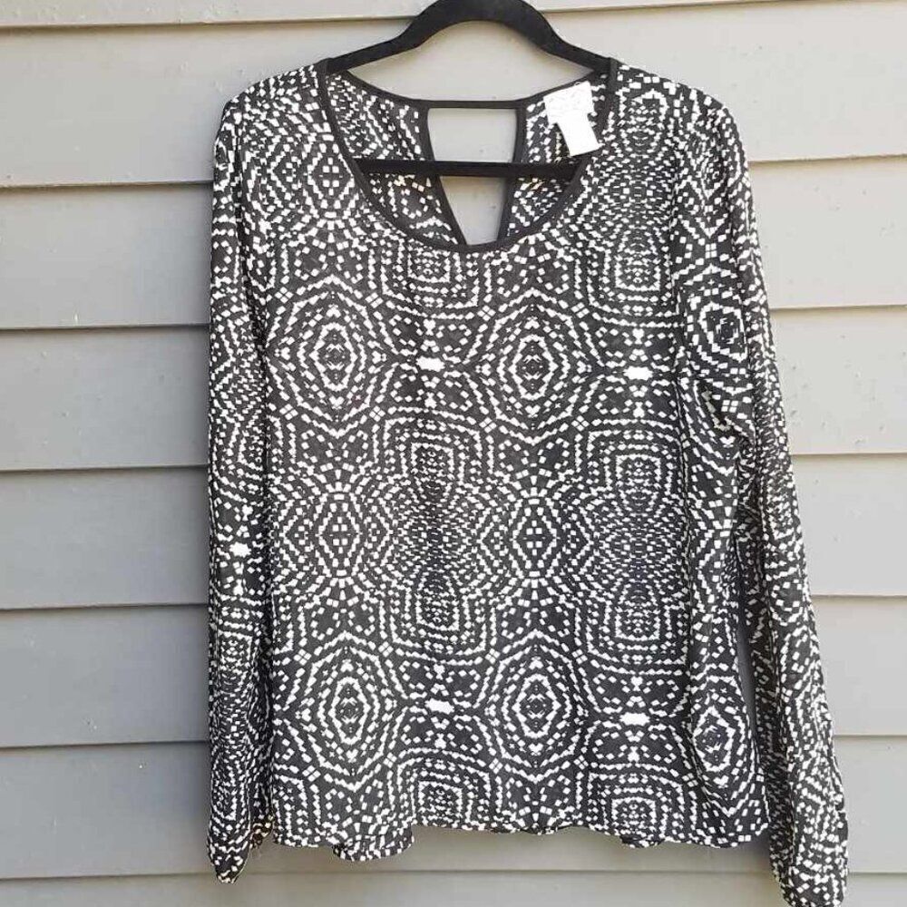 Eyelash Couture Black White Print Blouse size XL